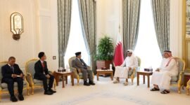 Presiden dan Wakil Presiden terpilih Prabowo Subianto dan Gibran Rakabuming menemui pemimpin negara Qatar atau Emir Qatar, Sheikh Tamim bin Hamad Al Thani. (Dok. Tim Media Prabowo)