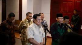 Presiden terpilih periode 2024-2029 Prabowo Subianto bersama Plt Ketua Umum PPP Muhamad Mardiono di kediaman Prabowo, Jalan Kertanegara, Jakarta, Kamis (15/8/2024). (Dok. Tim Media Prabowo Subianto)
