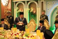 Presiden RI Prabowo Subianto bersama Yang Maha Mulia Seri Sultan Haji Hassanal Bolkiah di Istana Nurul Iman Brunei Darussalam. (Dok. Tim Media Prabowo Subianto) 