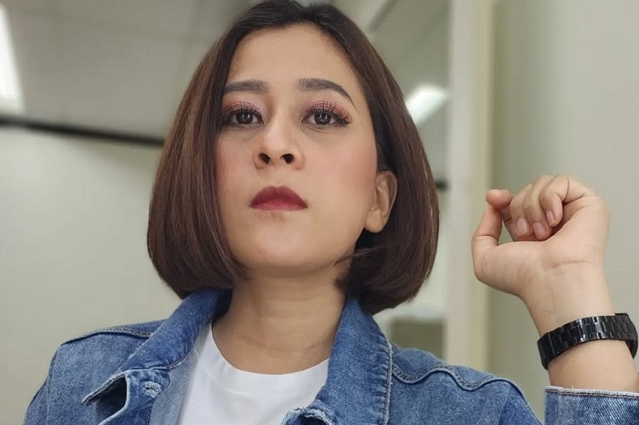 Presenter Kompas TV Gita Maharkesri. (Instagram.com @githamaharkesri)